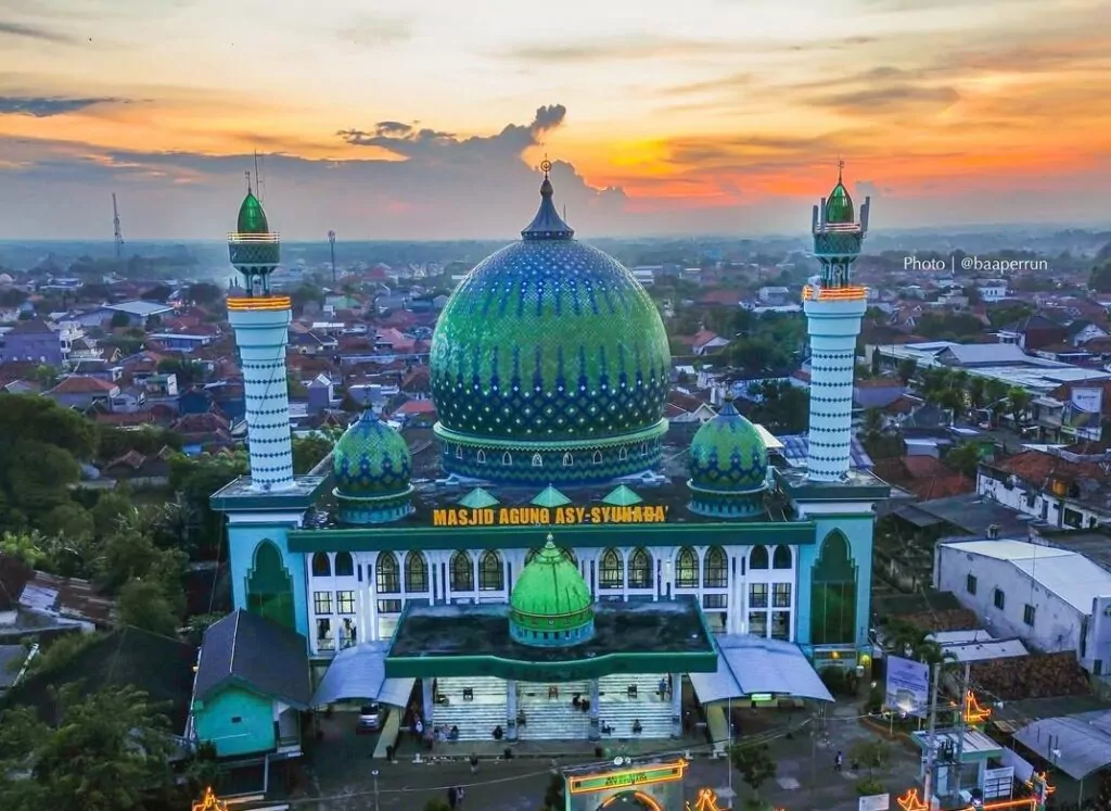 Masjid Agung Pamekasan: Simbol Keagungan dan Keindahan Spiritual Madura