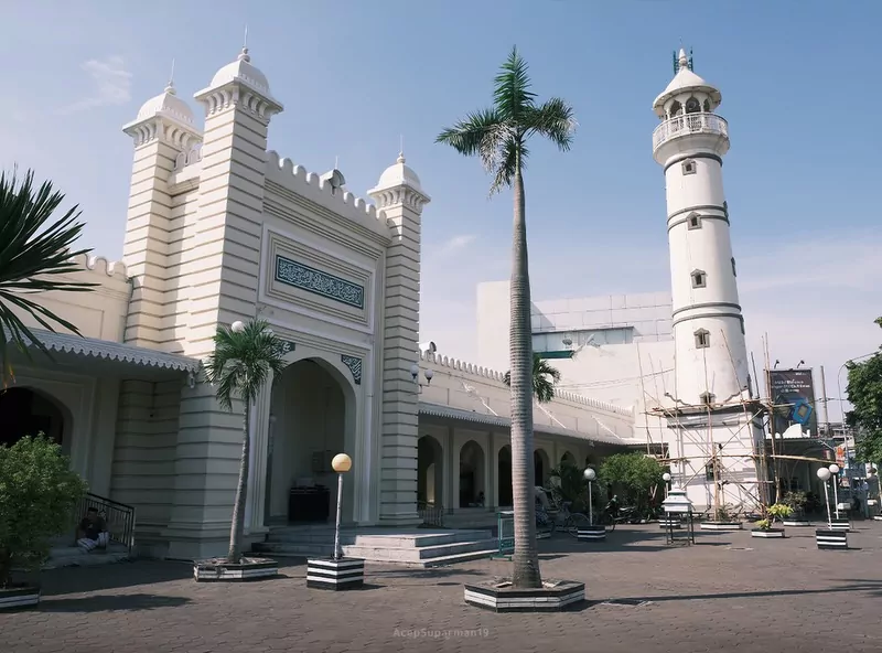 Harmoni Budaya dalam Arsitektur Megah Masjid Jami Pekalongan