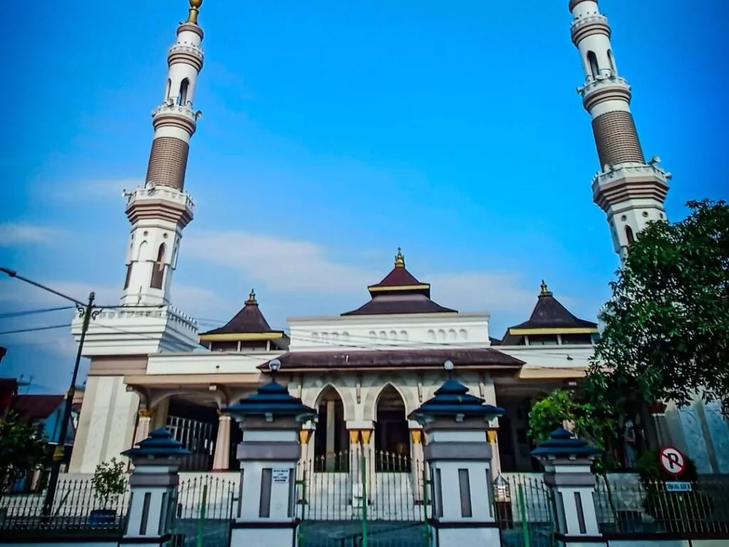 Masjid Agung Darussalam Temanggung Gunakan Teknologi Konstruksi Kubah Terbaru