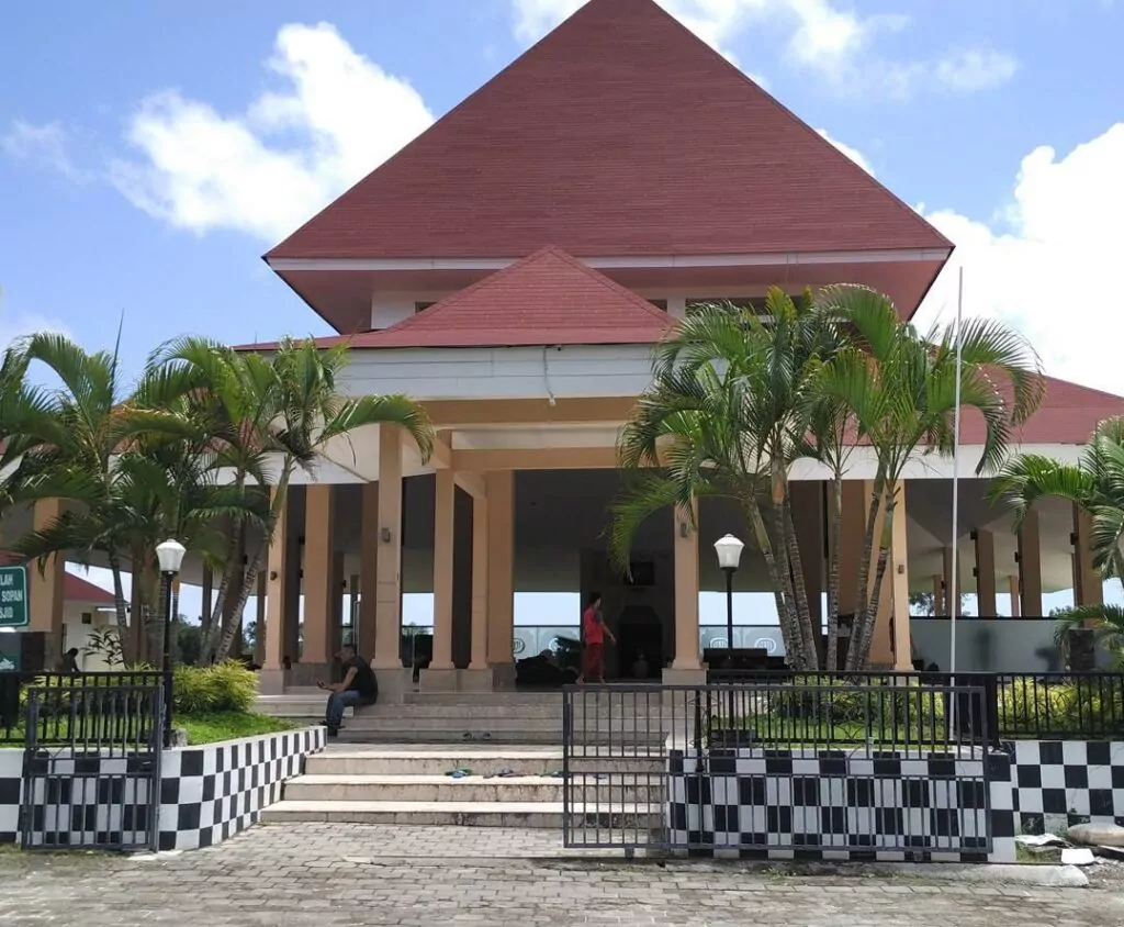 Pengenalan Sejarah dan Desain Masjid Agung Palapa Dreamland