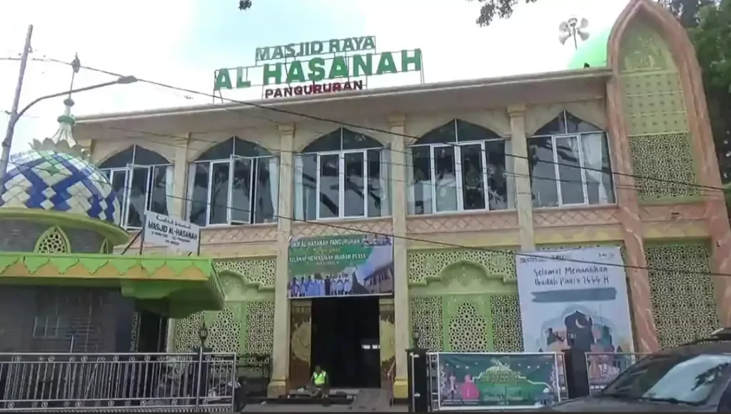 Simbol Keagungan Umat Pada Masjid Agung Al-Hasanah