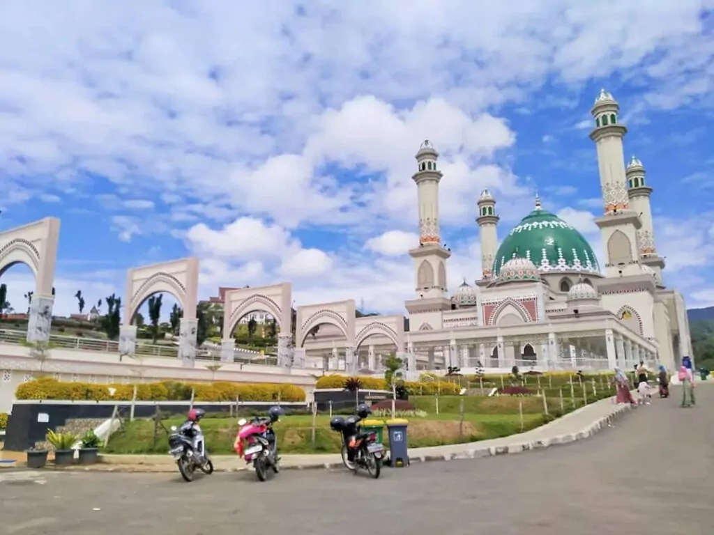 Masjid Agung Syahrun Nur: Simbol Kebanggaan Masyarakat Sipirok