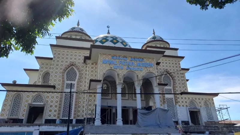Menapak Tilas Sejarah Panjang Masjid Awwal Fathul Mubien Manado