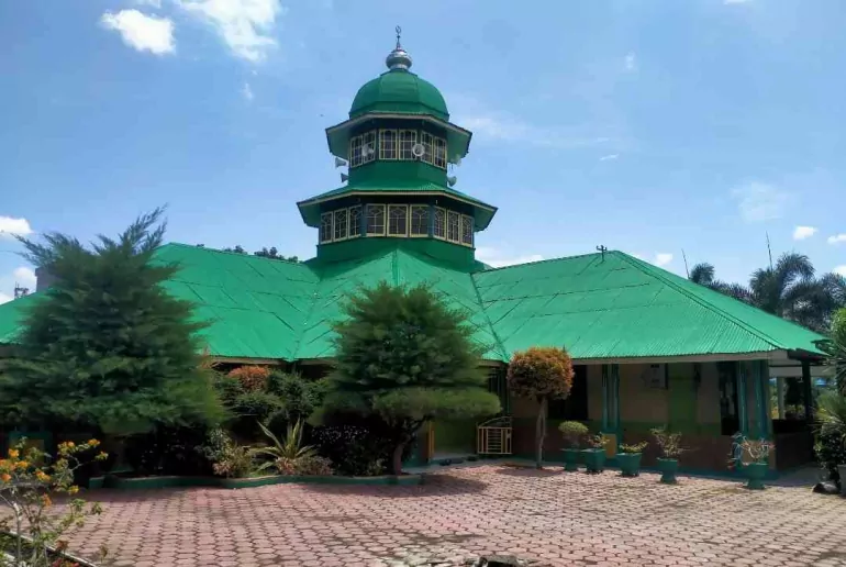 Masjid Raya Al Musthafa Kotapinang Bangunan Kebanggaan Umat Muslim