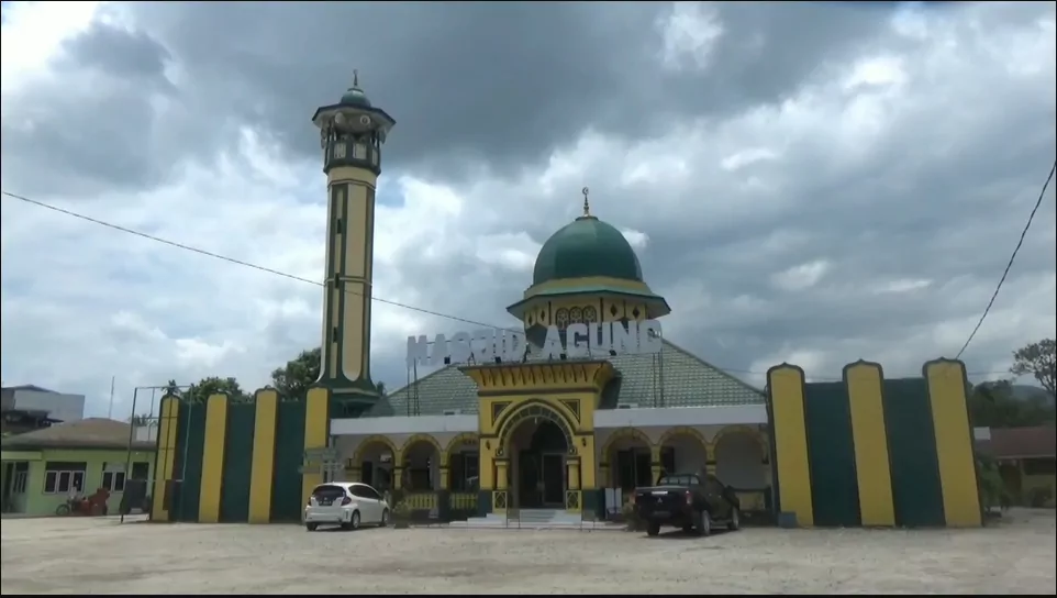 Masjid Agung Rantauprapat: Megahnya Ikon Wisata Religi Labuhanbatu