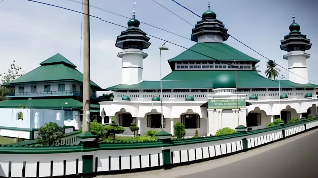 Masjid Raya Pariaman Kebanggaan Spiritual Pesisir Minangkabau