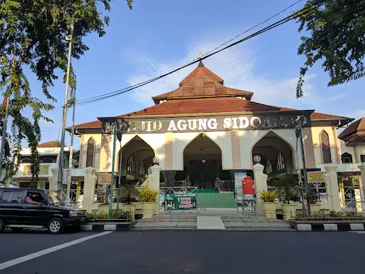 Masjid Agung Sidoarjo, Ikon Religi Bersejarah yang Memukau Pengunjung