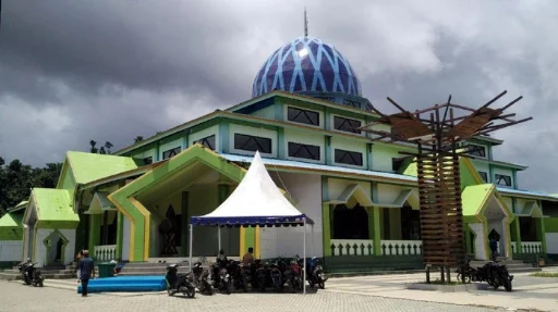 Masjid Agung Waisai, Destinasi Wisata Religi Menawan di Raja Ampat