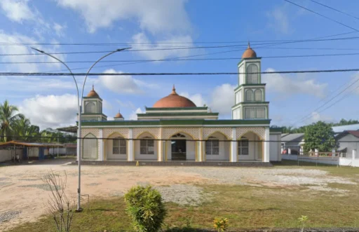 Melihat Peson Masjid Agung Babul Ulum Landak Kebanggaan Daerah